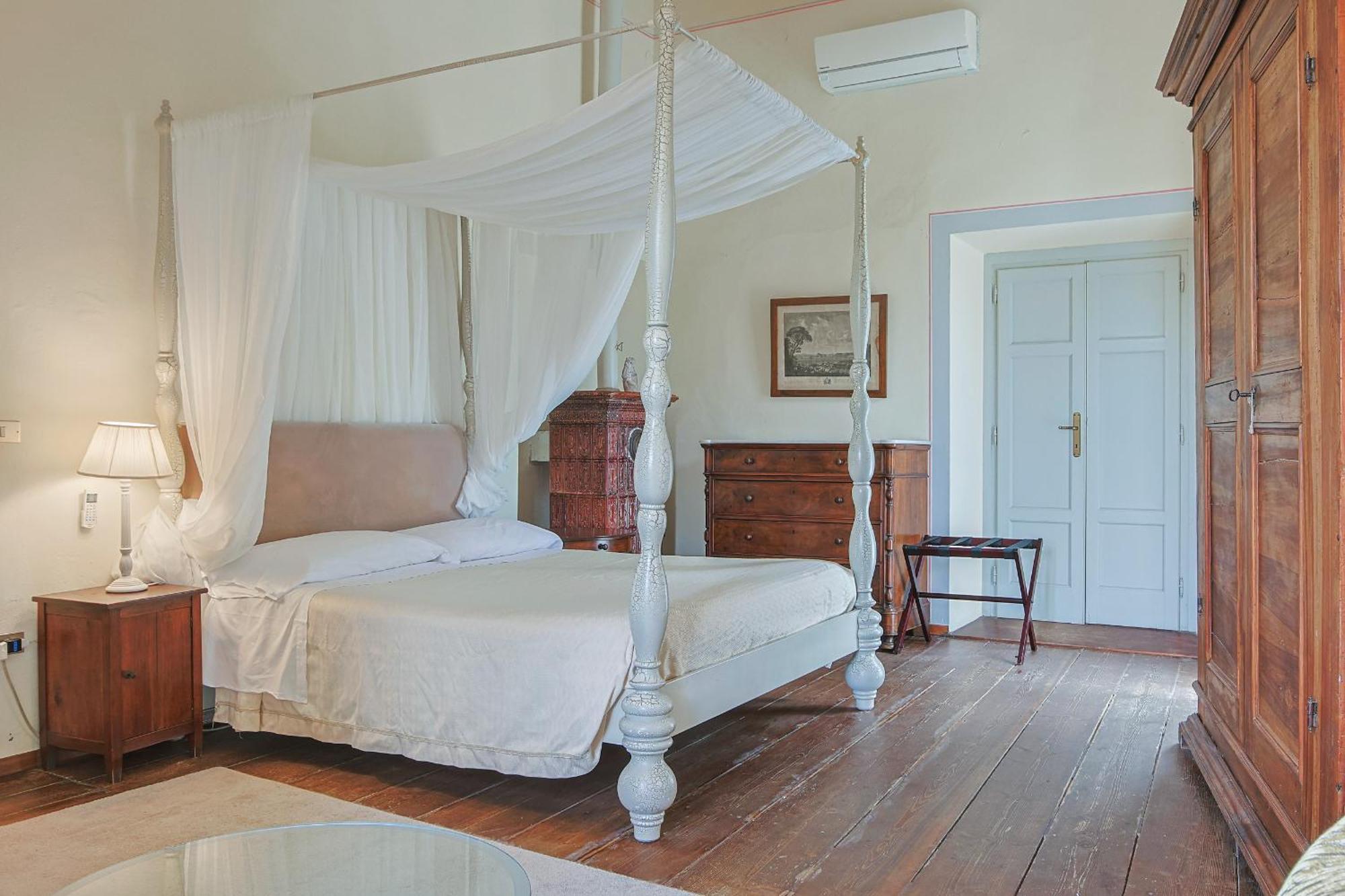 Hotel Villa Sermolli 보르고 아 부기아노 외부 사진